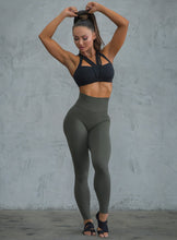Load image into Gallery viewer, Sexy Back Leggings
